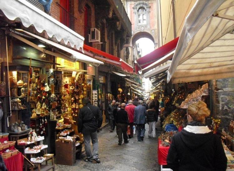 Santi Apostoli House Daire Napoli Dış mekan fotoğraf