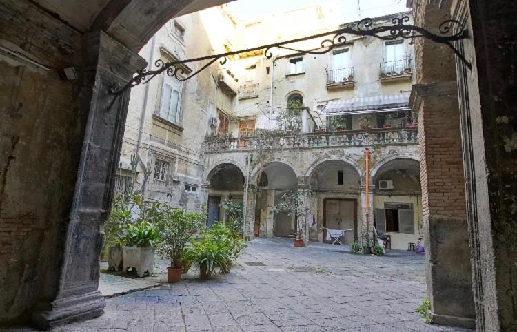 Santi Apostoli House Daire Napoli Dış mekan fotoğraf